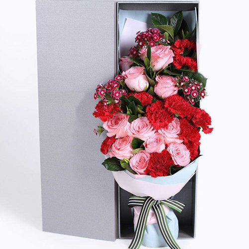 馨情无限11枝粉色玫瑰搭配康乃馨石竹梅栀子叶